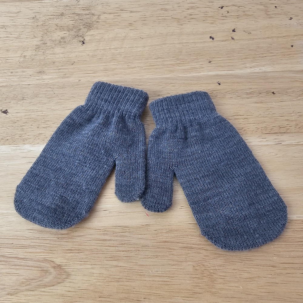 Kids Gray Toddler Mittens Soft Warm Knit Winter Gloves Unisex‎ One Size Fits All